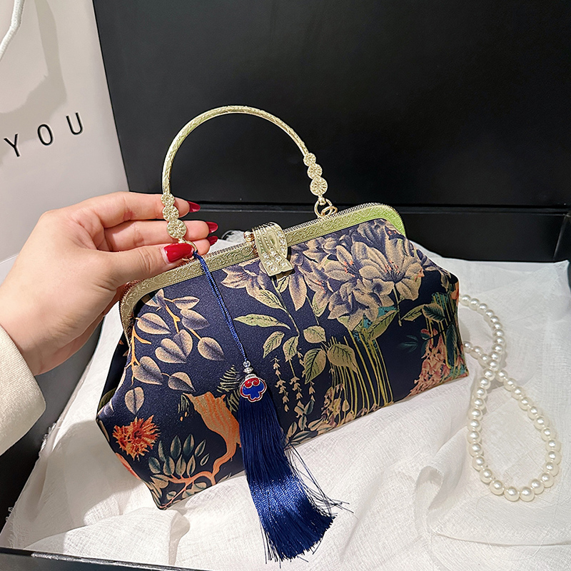 Tas Bahu Bordir Bergaya untuk  - Embroidery Ideas For Bags ulasan dan harga