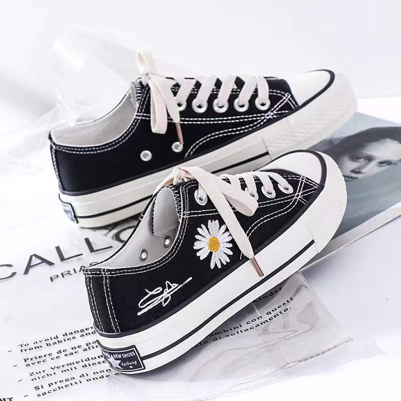 Sepatu Kanvas Wanita Bordir Kr - Embroidery Lace ulasan dan harga