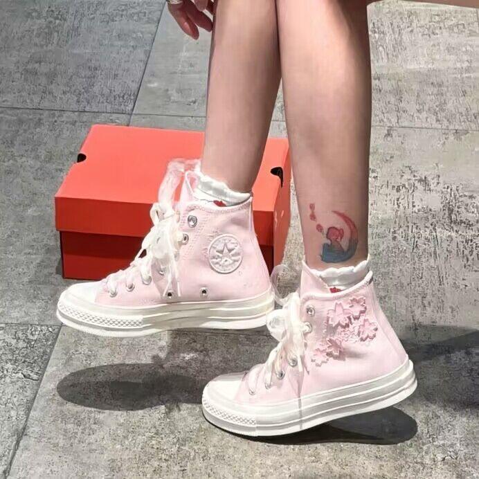 Sepatu Kanvas Bordir Wanita Ch - Embroidery Lace ulasan dan harga