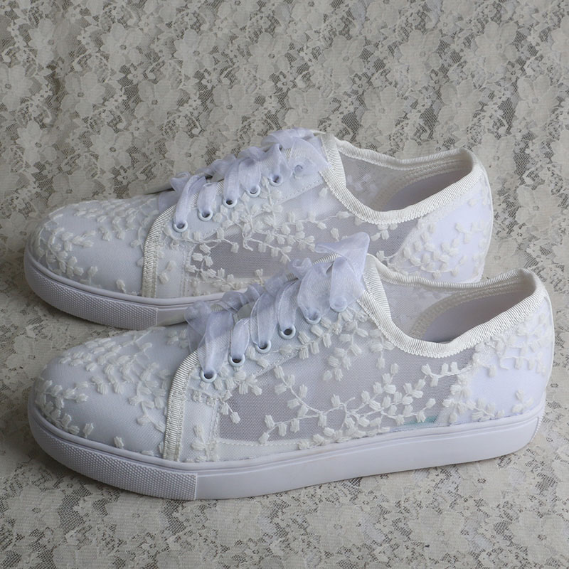 Sepatu Sneakers Putih Wedopus  - Embroidery Lace ulasan dan harga