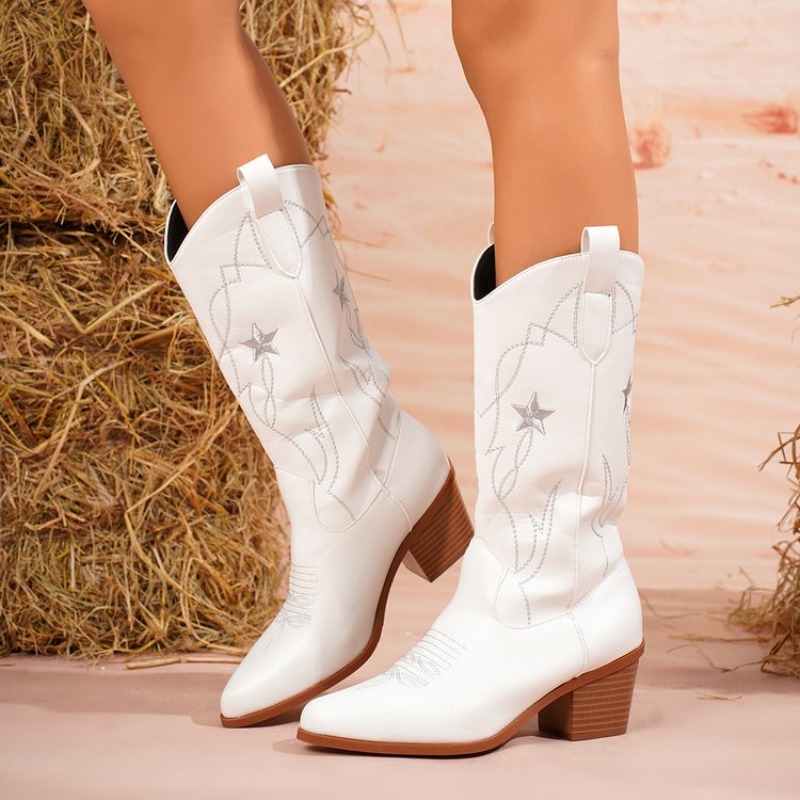 Sepatu Bot Wanita Setengah Bet - Embroidery Details ulasan dan harga