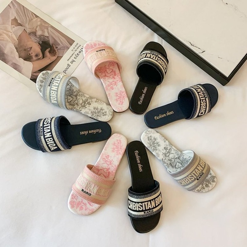 Sandal Wanita Model Flat Musim - Embroidery Letter ulasan dan harga