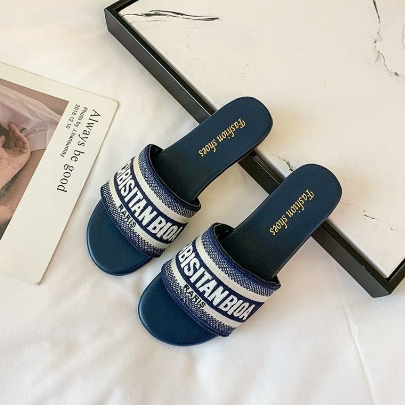Sandal Wanita Model Flat Musim - Embroidery Letter ulasan dan harga