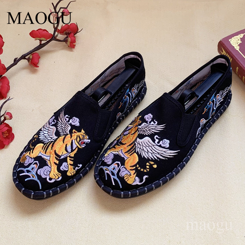Sepatu Slip-On Bordir Gaya Cin - Embroidery Stitch ulasan dan harga